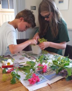 Children flower arranging